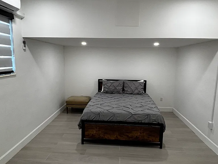4010 Johnson St — Photo 38