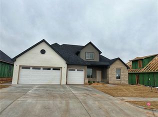 9216 NW 84th St, Yukon, OK 73099