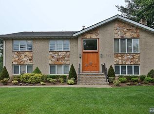 15-25 Saddle River Rd, Fair Lawn, NJ 07410