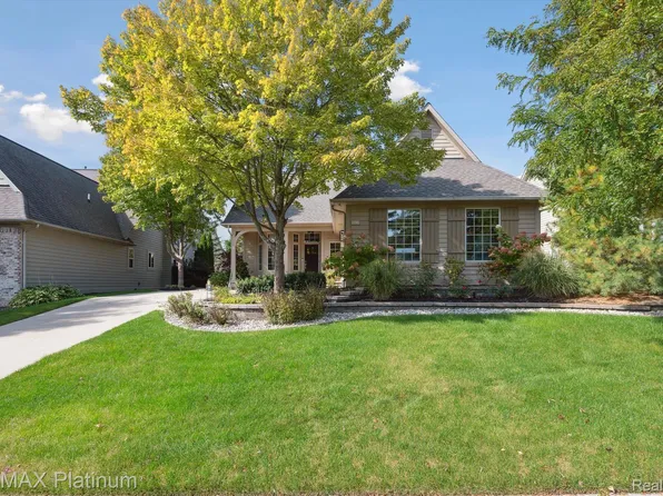 4580 Leblanc Ct, Brighton, MI 48116