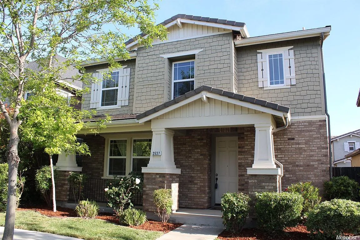 2537 Allen Cir photo 1
