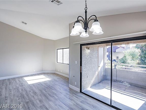 4th image of 5036 S Rainbow Blvd Unit 202