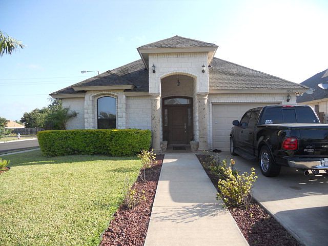 1st image of 3916 Fir Ave #3