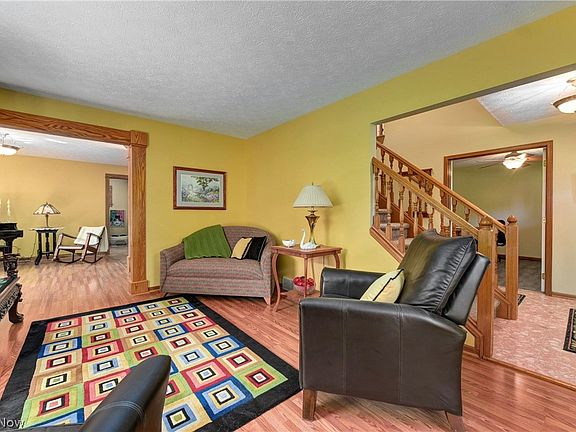 5th image of 30001 Washington Way