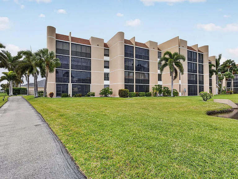3382 NE Causeway Blvd #7-403 — Photo 30
