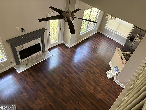 2nd image of 20 Cascade Ct