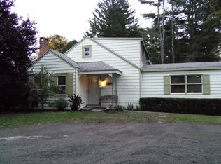 208 Avenue E, Matamoras, PA 18336