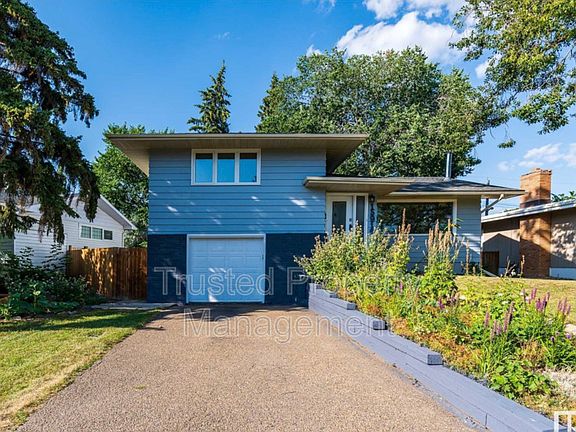 3rd image of 15914 92a Ave NW