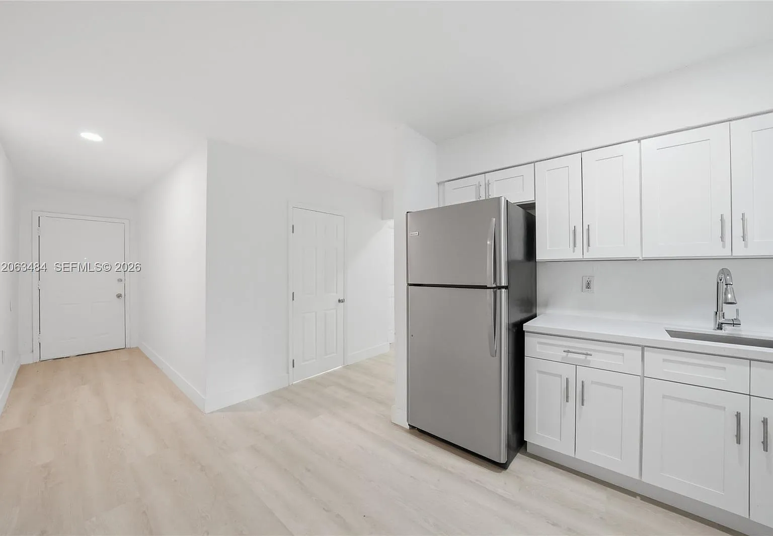3 bed, $2,500 — Photo 4