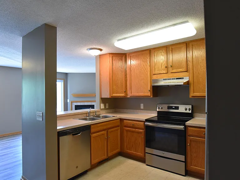 15550 Foghorn Ln — Photo 7