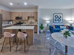 242 W Fort Lee Rd #4121, Bogota, NJ 07603