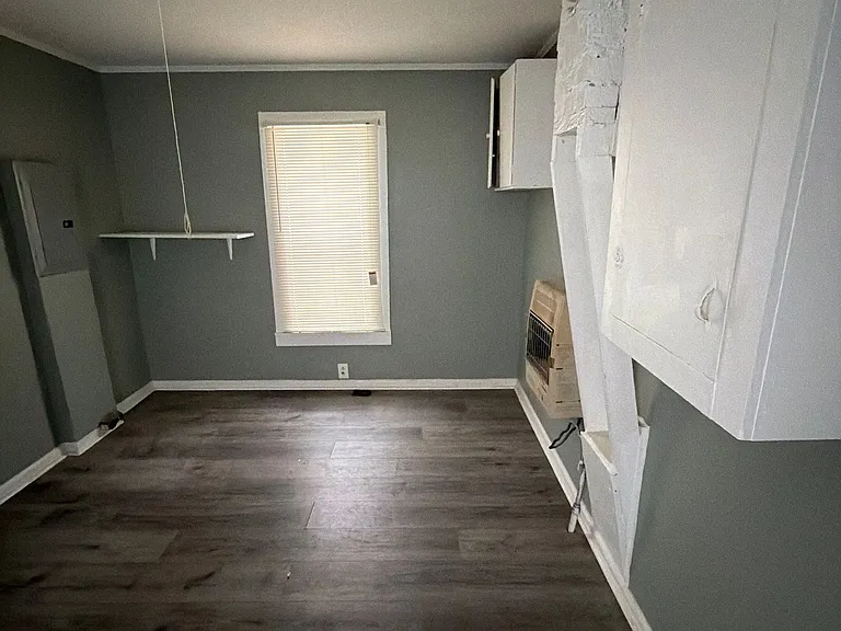 213 Haywood St — Photo 10