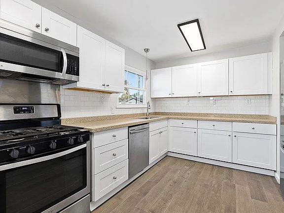 3rd image of 4724 Hidalgo Ave