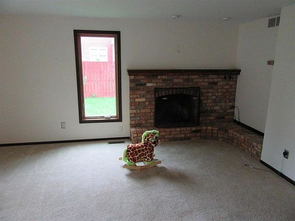 5th image of 7939 Westminster Dr