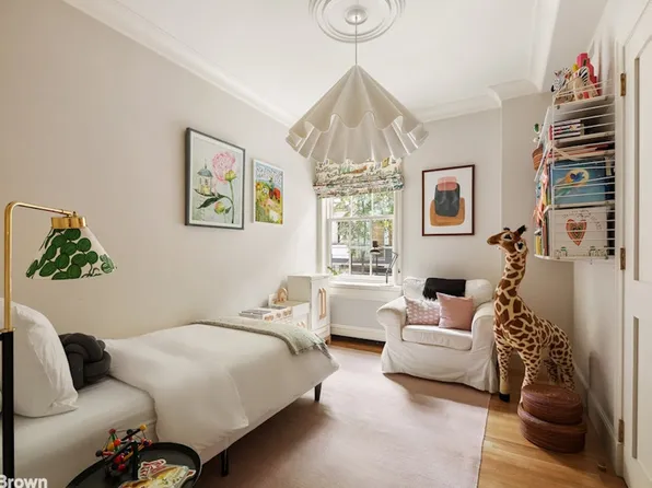 53 East 66th Street image 14 of 15