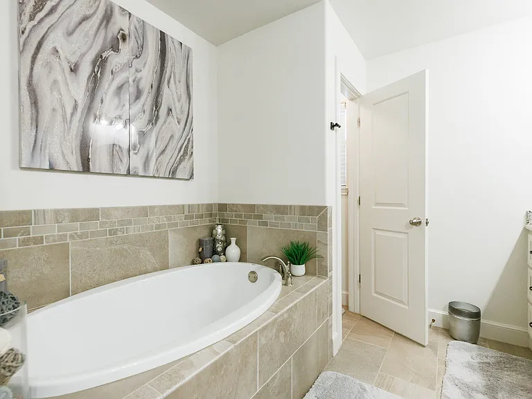 3812 135th St — Photo 20