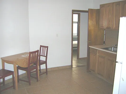 Rented by AWC Real Estate | media 22