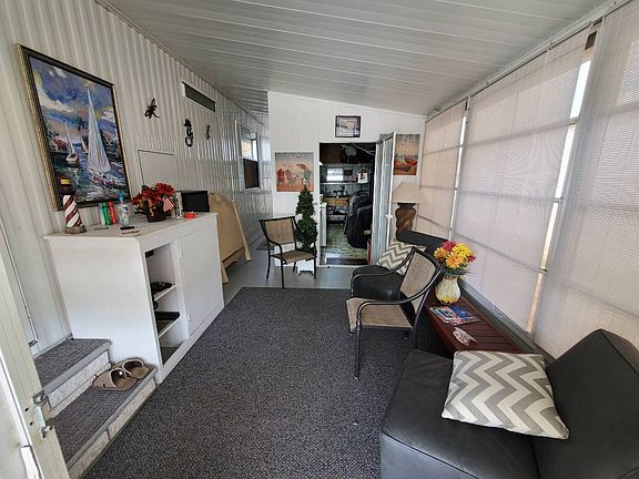 4th image of 14719 Gwenwood Cir
