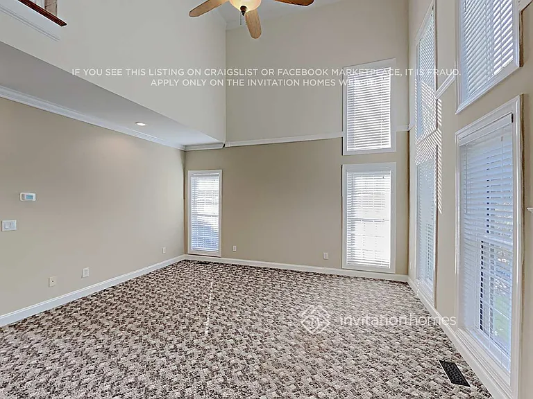 5034 Cramer Woods Dr — Photo 5
