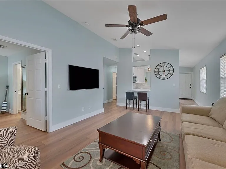 26729 Little John Ct #23 — Photo 2