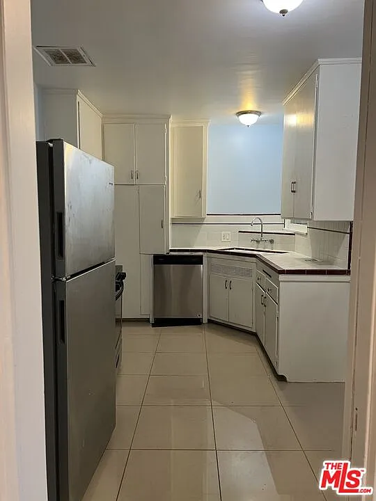 2 bed, 1.0 bath, 875 sqft, $2,795 — Photo 4