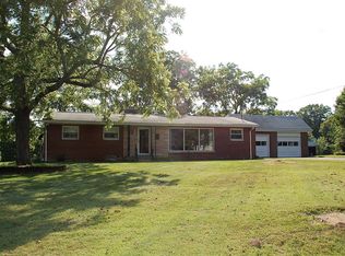 315 Sunset View Rd, Peterstown, WV 24963