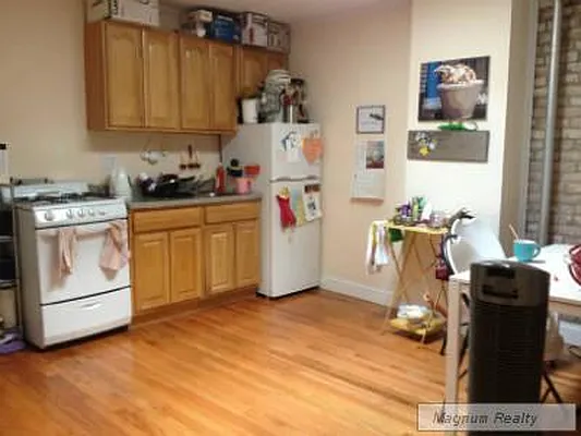 Rented by Magnum Realty Holdings, LLC | media 18