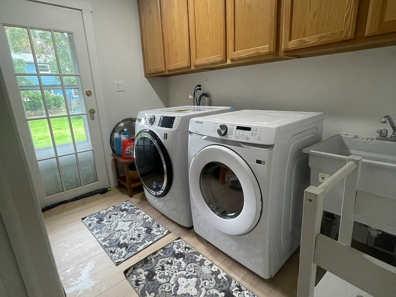 3 bed, 3.5 bath, 2703 sqft, $3,100 — Photo 3