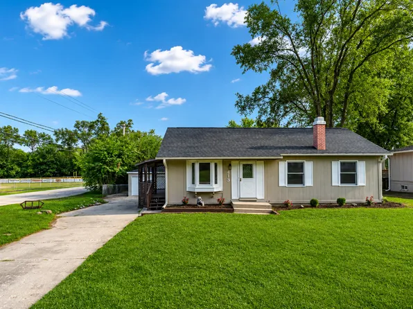 413 Fairfield Dr, Island Lake, IL 60042