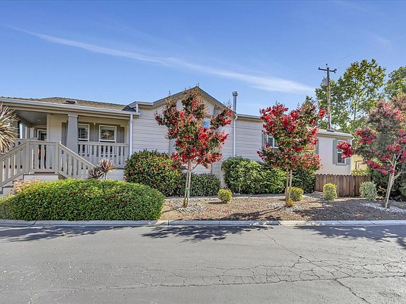 4th image of 765 Villa Teresa Way #765