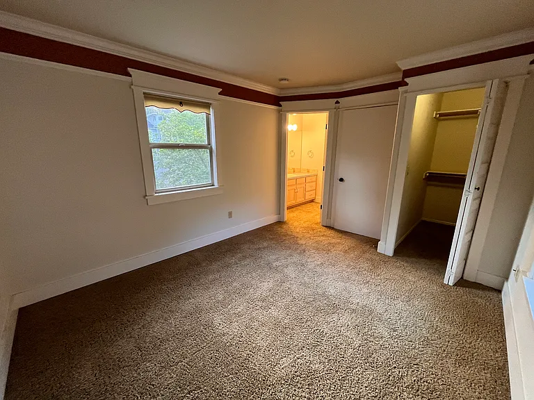 243 S Palatine Hill Rd — Photo 24