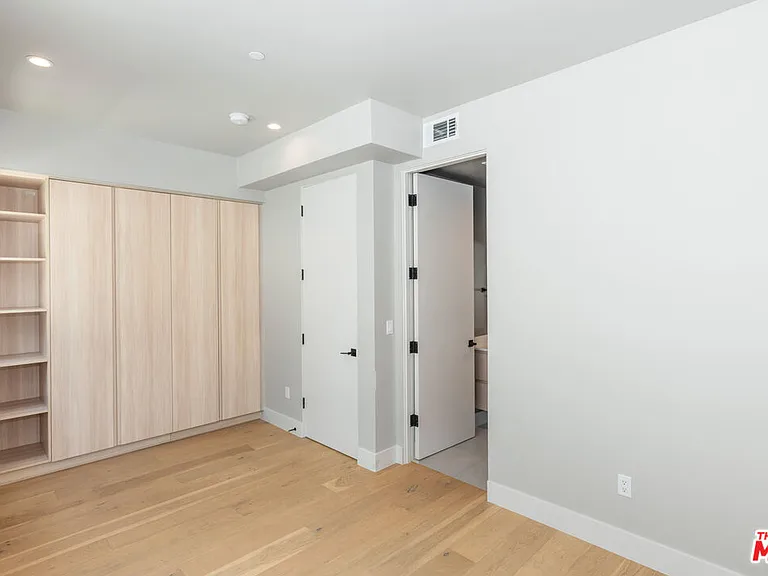 1144 Detroit St #7 — Photo 15