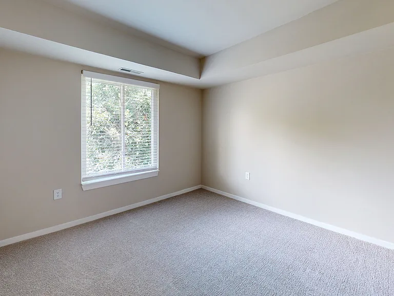 Seneca Place — Photo 62