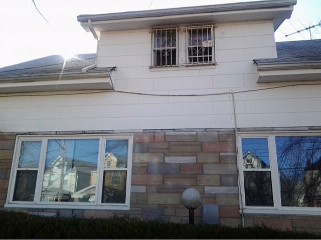 1st image of 17410 142nd Ave