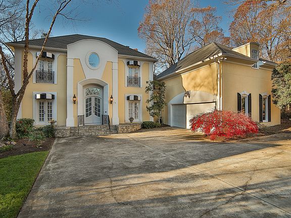 Large parking area & garage