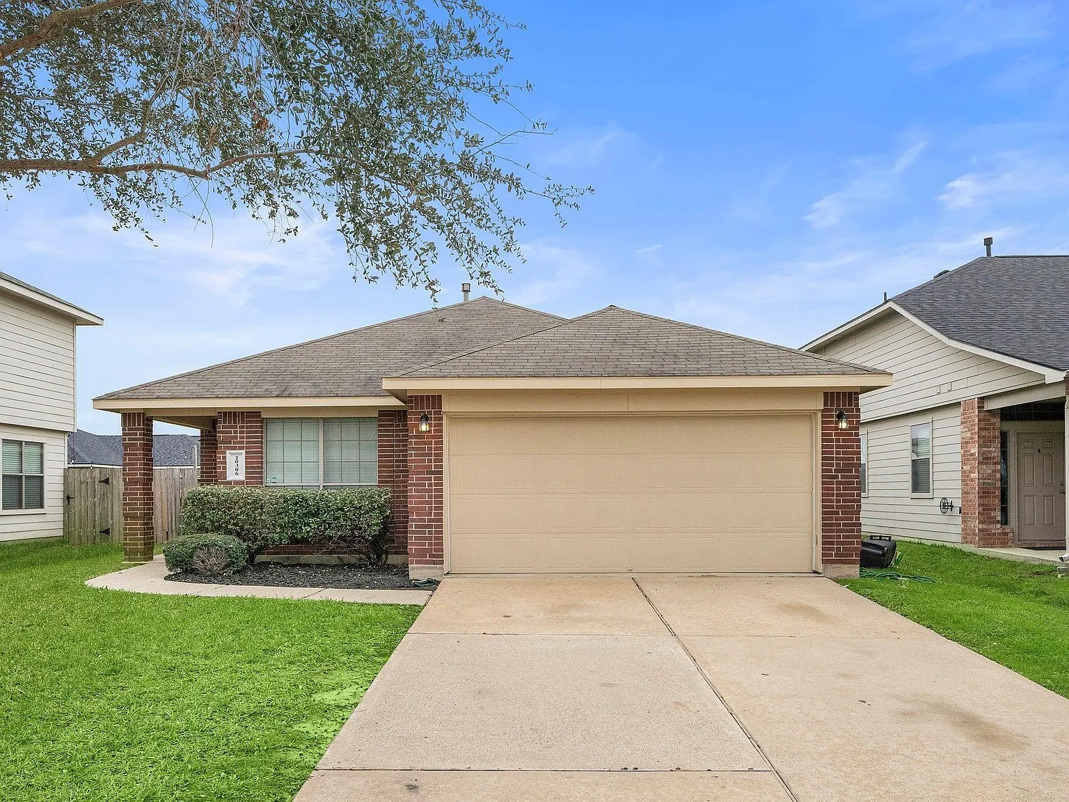 3 bed, 2.0 bath, 1491 sqft, $1,850 — Photo 1