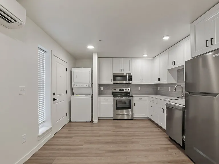 Ava's Place — Photo 5