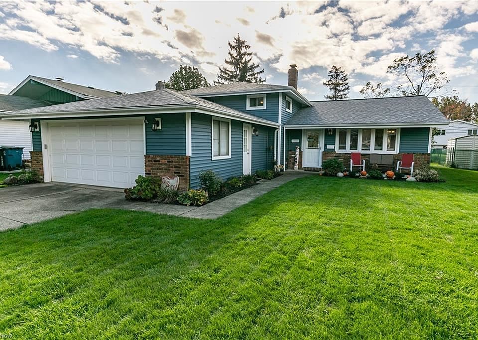 1st image of 24717 Arlington Ln