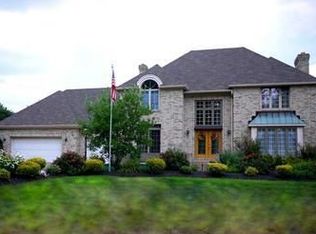 552 Blackhawk Rd, Beaver Falls, PA 15010