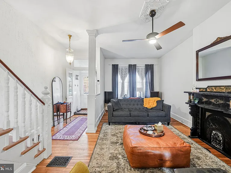 346 E Union St — Photo 10
