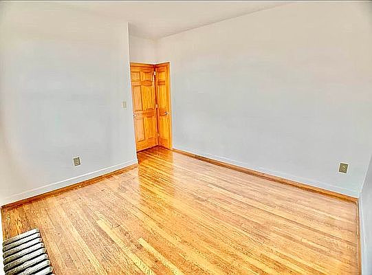 4th image of 43-33 41st St #1C