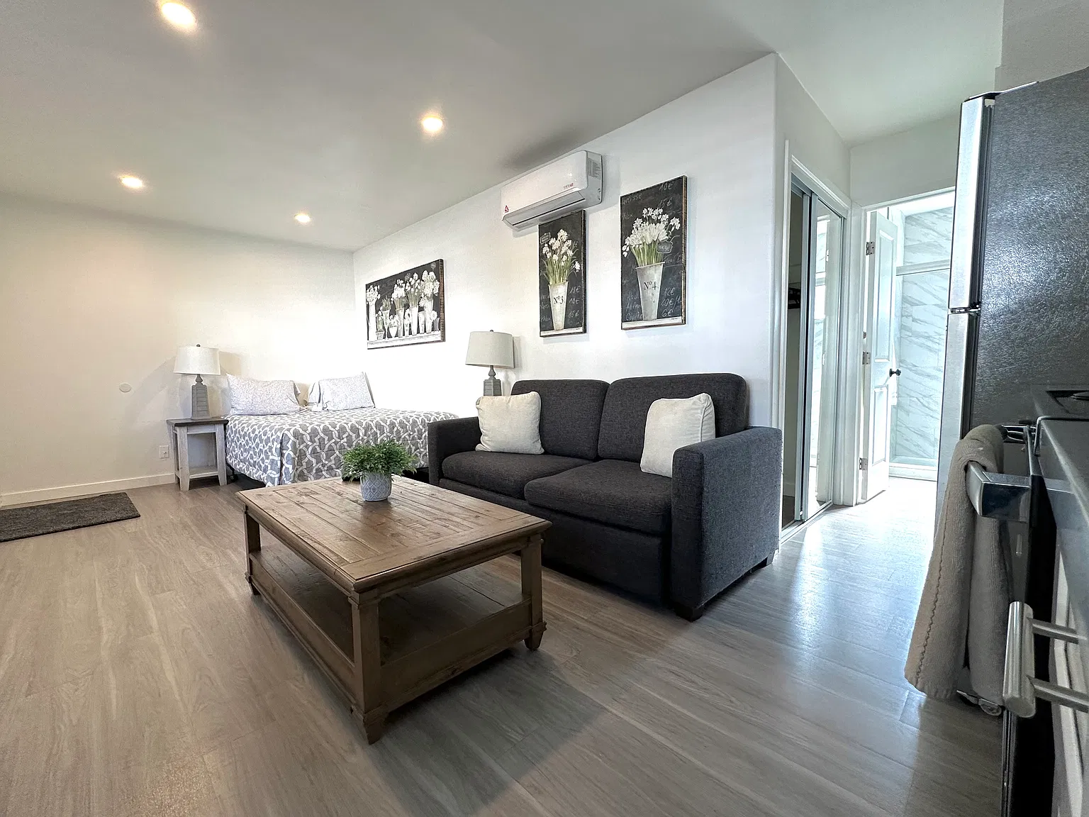 2275 Grand Ave — Photo 4