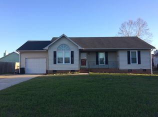 810 Encounter Pl, Hope Mills, NC 28348