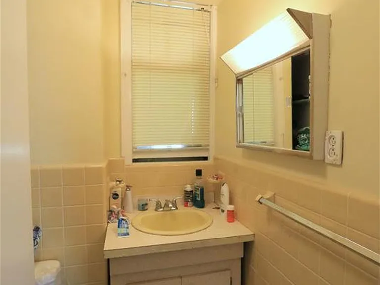 21 Park Ave #2R — Photo 14