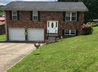 265 Hickory Hills Dr, Elkview, WV 25071