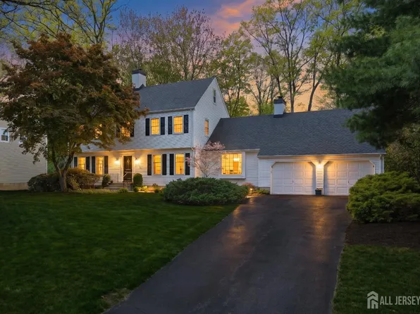 21 Valley Forge Dr, East Brunswick, NJ 08816