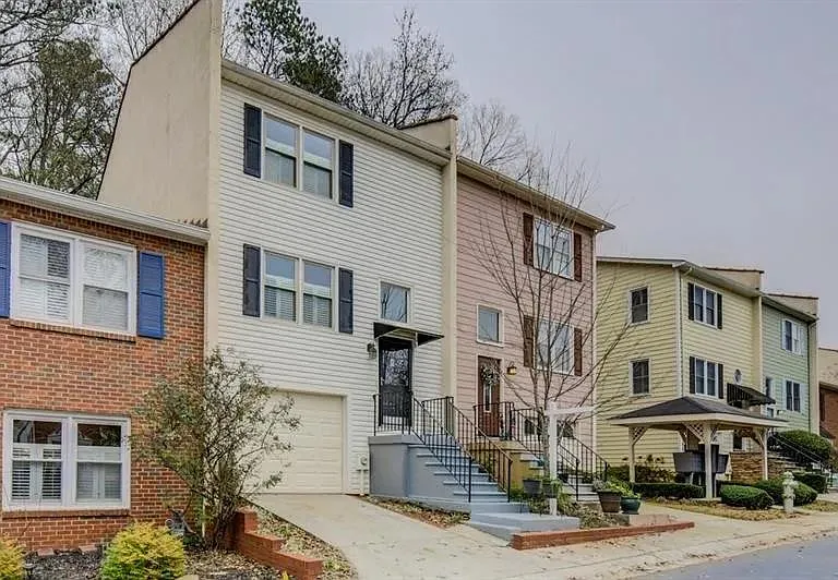 222 Forkner Dr #23 — Photo 1