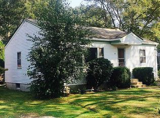 7 Woodsia Rd, Saunderstown, RI 02874