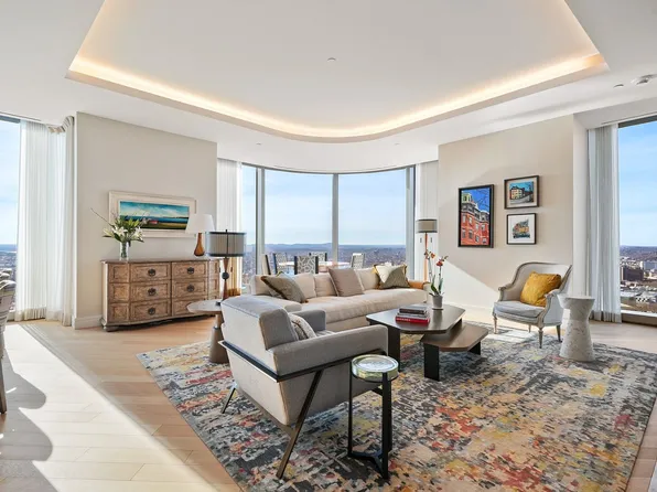 1 Dalton St APT 4005, Boston, MA 02115