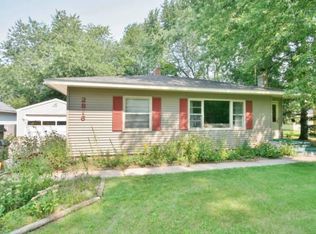 2816 Hignite St, Midland, MI 48640